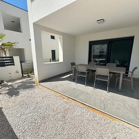 Beautiful New Palmtree Iii Apartmán